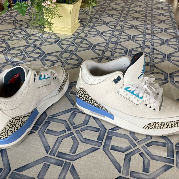 Air Jordan 3 UNC new in box size 12 buyer chooses and pays for shipping/insuranc - Picture 2 of 8